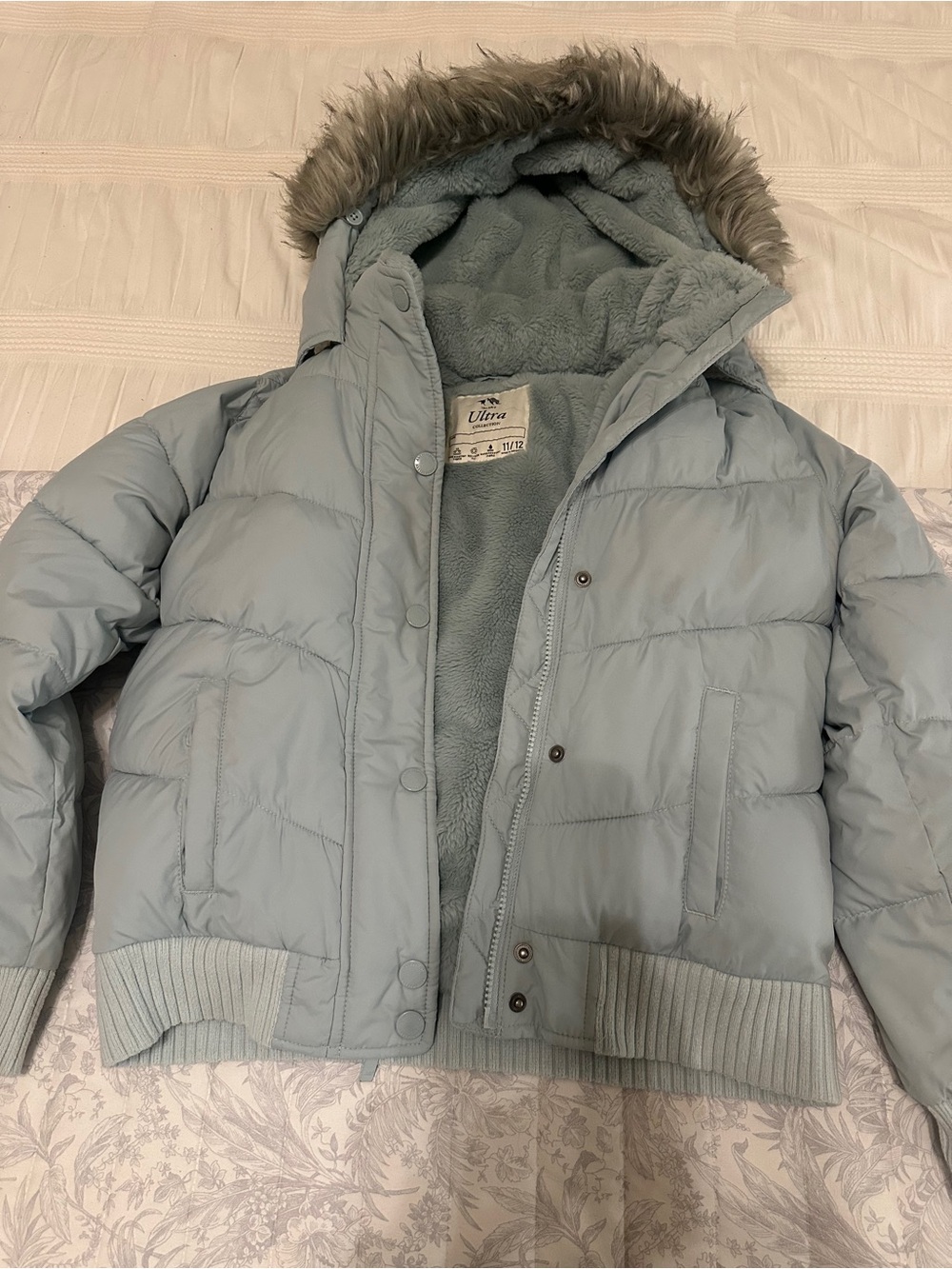 Abercrombie & Fitch Light Blue Kids Puffer Jacket with Faux-Fur Trim Hood